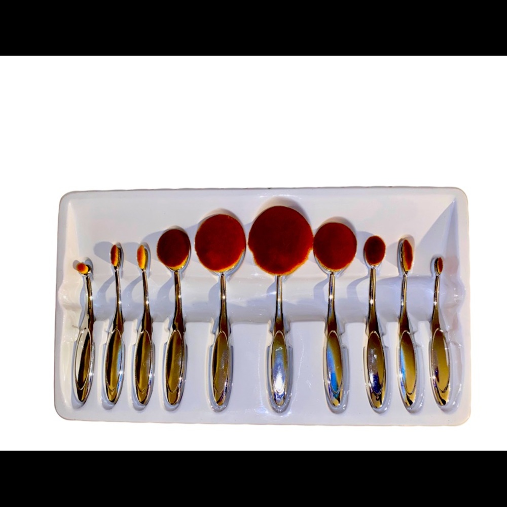 2 sets of makeup 20 brushes